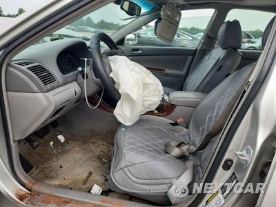 Zdjęcie 7 z 12 samochodu: 2004 TOYOTA CAMRY XLE V6 VIN:4T1BF30KX4U569524 - miniatura