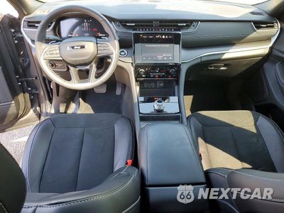 Zdjęcie 8 z 13 samochodu: 2025 JEEP GRAND CHEROKEE LAREDO VIN:1C4RJHAG2SC333865 - miniatura