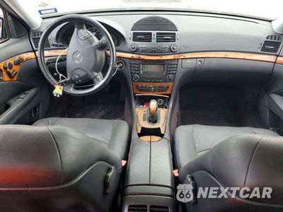 Zdjęcie 8 z 12 samochodu: 2003 MERCEDES-BENZ E 320 VIN:WDBUF65J03A197950 - miniatura