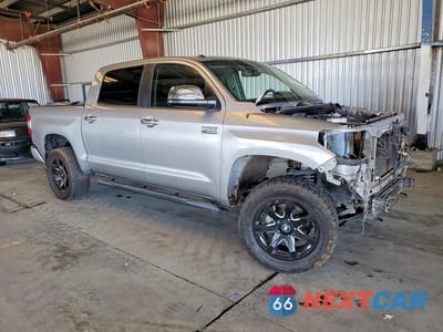 Czwarte zdjęcie samochodu z boku: 2015 TOYOTA TUNDRA PLATINUM VIN:5TFAW5F1XFX461108 - miniatura