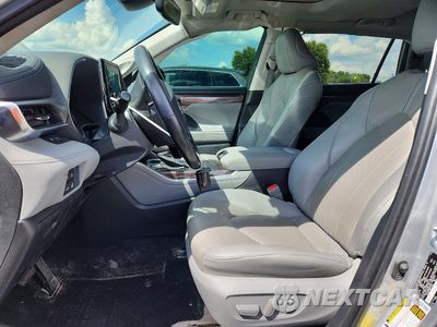 Zdjęcie 7 z 14 samochodu: 2021 TOYOTA HIGHLANDER HYBRID LIMITED VIN:5TDXBRCH3MS521263 - miniatura