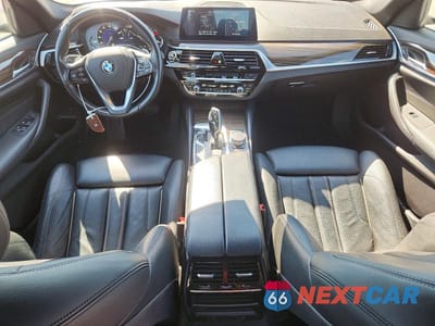Zdjęcie 8 z 12 samochodu: 2019 BMW 530 I VIN:WBAJA5C50KWW49817 - miniatura