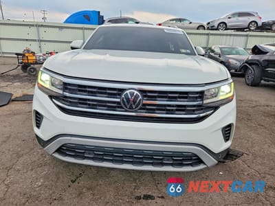 Piąte zdjęcie samochodu w środku: 2021 VOLKSWAGEN ATLAS CROSS SPORT SE VIN:1V2KE2CAXMC233025 - miniatura