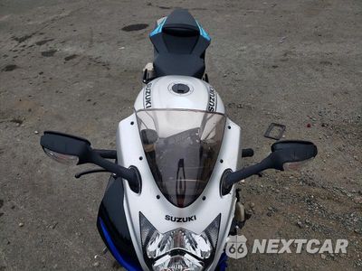 Piąte zdjęcie samochodu w środku: 2026 SUZUKI GSX-R750 VIN:JS1GR7MA1T7100159 - miniatura