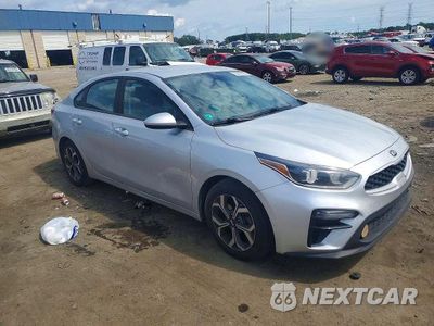 Czwarte zdjęcie samochodu z boku: 2020 KIA FORTE LXS VIN:3KPF24AD6LE235818 - miniatura