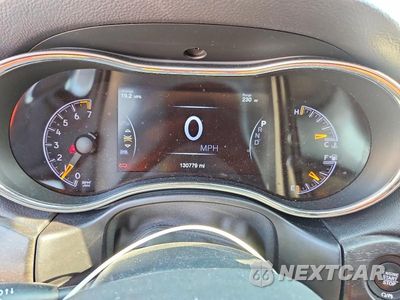 Zdjęcie 9 z 13 samochodu: 2017 JEEP GRAND CHEROKEE LAREDO VIN:1C4RJEAG6HC745732 - miniatura