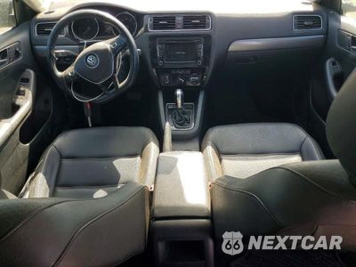 Zdjęcie 8 z 12 samochodu: 2015 VOLKSWAGEN JETTA TDI VIN:3VWLA7AJXFM424413 - miniatura