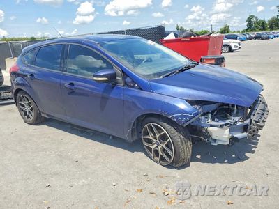 Czwarte zdjęcie samochodu z boku: 2017 FORD FOCUS SEL VIN:1FADP3M25HL327326 - miniatura