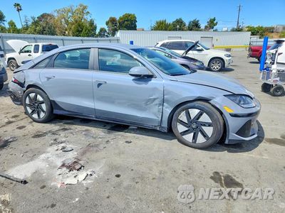 Czwarte zdjęcie samochodu z boku: 2025 HYUNDAI IONIQ 6 SE VIN:KMHM24AAXSA116230 - miniatura