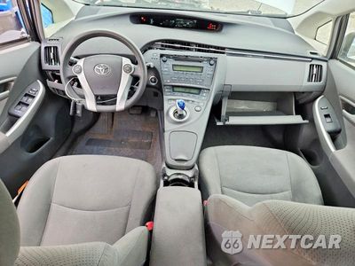 Zdjęcie 8 z 13 samochodu: 2010 TOYOTA PRIUS II VIN:JTDKN3DUXA0064105 - miniatura
