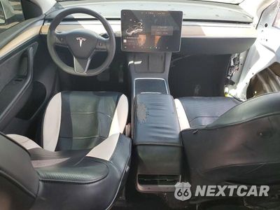 Zdjęcie 8 z 13 samochodu: 2023 TESLA MODEL Y VIN:7SAYGDEE1PA099479 - miniatura