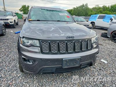 Piąte zdjęcie samochodu w środku: 2018 JEEP GRAND CHEROKEE LAREDO VIN:1C4RJFAG0JC179529 - miniatura