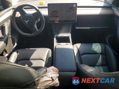 Zdjęcie 8 z 12 samochodu: 2023 TESLA MODEL Y VIN:7SAYGDED8PF934942 - miniatura