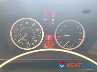 Zdjęcie 9 z 12 samochodu: 2006 BMW 525 XI VIN:WBANF33566CB86082 - miniatura