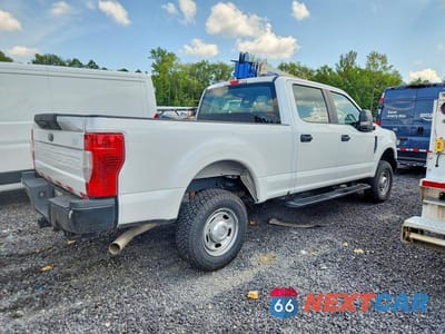 Trzecie zdjęcie samochodu z tyłu: 2022 FORD F350 SUPER DUTY VIN:1FT8W3B68NEE41440 - miniatura