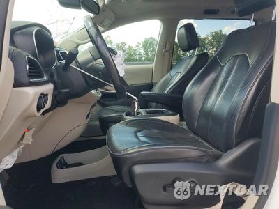 Zdjęcie 7 z 13 samochodu: 2020 CHRYSLER PACIFICA LIMITED VIN:2C4RC1GG0LR177133 - miniatura