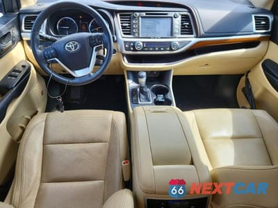 Zdjęcie 8 z 12 samochodu: 2017 TOYOTA HIGHLANDER LIMITED VIN:5TDYZRFH3HS196115 - miniatura