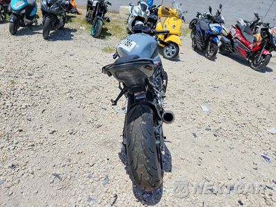 Czwarte zdjęcie samochodu z boku: 2024 BMW S 1000 RR VIN:WB10E6300R6K14073 - miniatura