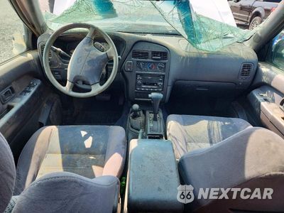 Zdjęcie 8 z 14 samochodu: 2000 NISSAN PATHFINDER XE VIN:JN8AR07Y6YW442543 - miniatura