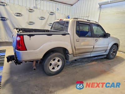 Trzecie zdjęcie samochodu z tyłu: 2001 FORD EXPLORER SPORT TRAC VIN:1FMZU67E01UB77251 - miniatura