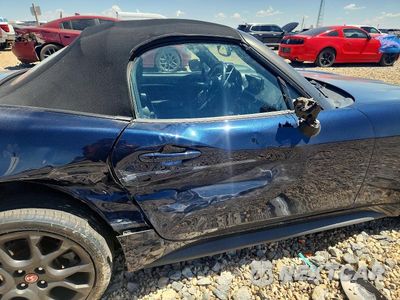 Zdjęcie 10 z 12 samochodu: 2018 FIAT 124 SPIDER CLASSICA VIN:JC1NFAEK6J0136135 - miniatura