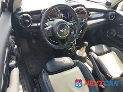 Zdjęcie 8 z 12 samochodu: 2015 MINI COOPER S VIN:WMWXP7C52F2A59705 - miniatura