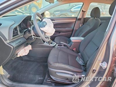 Zdjęcie 7 z 13 samochodu: 2019 HYUNDAI ELANTRA SE VIN:5NPD74LF5KH496102 - miniatura
