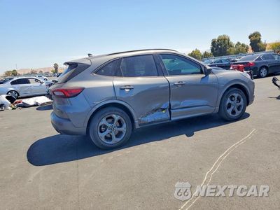Trzecie zdjęcie samochodu z tyłu: 2023 FORD ESCAPE ST LINE VIN:1FMCU9MN5PUA61953 - miniatura