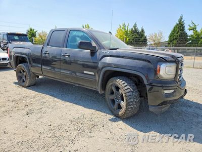 Czwarte zdjęcie samochodu z boku: 2017 GMC SIERRA K1500 VIN:1GTV2LEC7HZ204788 - miniatura