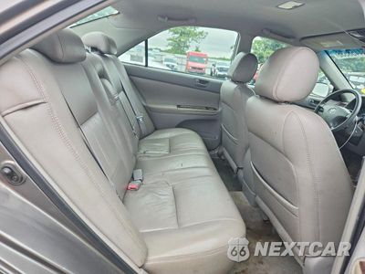Zdjęcie 10 z 12 samochodu: 2003 TOYOTA CAMRY LE VIN:4T1BE32K73U707325 - miniatura