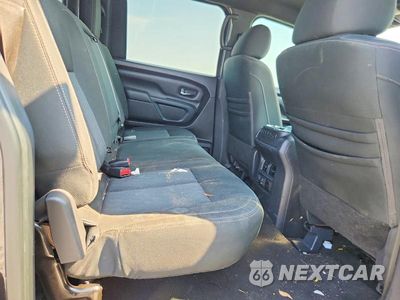 Zdjęcie 10 z 12 samochodu: 2019 NISSAN TITAN XD SV VIN:1N6BA1F48KN513280 - miniatura
