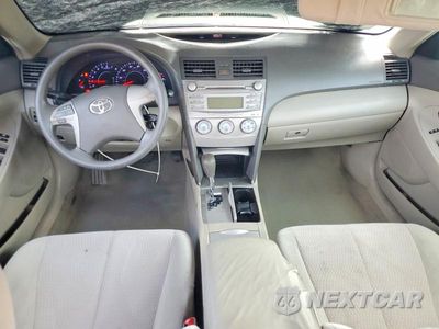 Zdjęcie 8 z 12 samochodu: 2011 TOYOTA CAMRY LE VIN:4T1BF3EK8BU626213 - miniatura