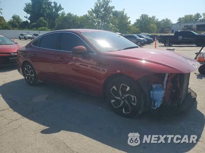 Czwarte zdjęcie samochodu z boku: 2024 HYUNDAI SONATA SEL VIN:KMHL64JA8RA376183 - miniatura