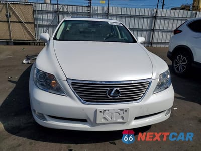 Piąte zdjęcie samochodu w środku: 2008 LEXUS LS 460 VIN:JTHBL46FX85072467 - miniatura