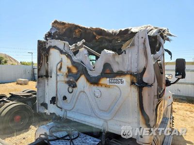 Zdjęcie 14 z 14 samochodu: 2018 FREIGHTLINER CASCADIA 1 - SEMI TRUCK VIN:1FUJGLDV9JLKC7120 - miniatura