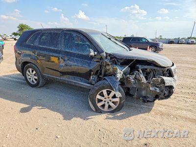 Czwarte zdjęcie samochodu z boku: 2012 KIA SORENTO LX VIN:5XYKT3A16CG215289 - miniatura