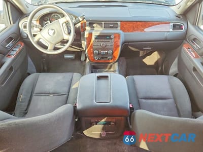 Zdjęcie 8 z 13 samochodu: 2011 CHEVROLET TAHOE C1500 LS VIN:1GNSCAE00BR388397 - miniatura
