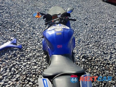 Zdjęcie 6 z 10 samochodu: 2020 YAMAHA YZFR1 VIN:JYARN66E1LA000503 - miniatura