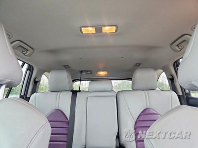 Zdjęcie 10 z 13 samochodu: 2022 TOYOTA HIGHLANDER HYBRID LE VIN:5TDBBRCH8NS559812 - miniatura