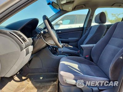 Zdjęcie 7 z 12 samochodu: 2007 HONDA ACCORD SE VIN:JHMCM563X7C019159 - miniatura