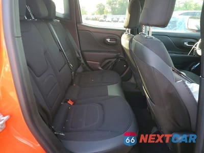 Zdjęcie 10 z 12 samochodu: 2017 JEEP RENEGADE LATITUDE VIN:ZACCJBBB4HPE59705 - miniatura