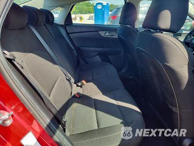 Zdjęcie 10 z 13 samochodu: 2021 KIA FORTE LXS VIN:3KPF24AD1ME326254 - miniatura