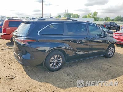 Trzecie zdjęcie samochodu z tyłu: 2024 TOYOTA SIENNA LE VIN:5TDKSKFC3RS145916 - miniatura