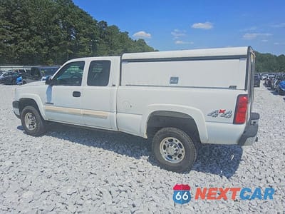 Drugie zdjęcie samochodu z przodu: 2006 CHEVROLET SILVERADO K2500 HEAVY DUTY VIN:1GCHK29G66E216083 - miniatura