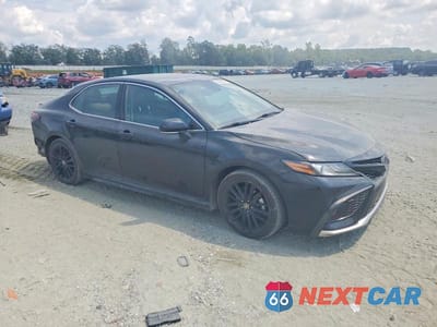 Czwarte zdjęcie samochodu z boku: 2021 TOYOTA CAMRY XSE VIN:4T1K61AK5MU572284 - miniatura