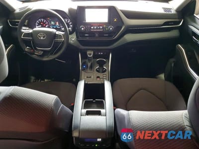 Zdjęcie 8 z 13 samochodu: 2023 TOYOTA HIGHLANDER LE VIN:5TDKDRAH0PS015482 - miniatura