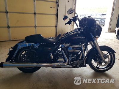 2017 HARLEY-DAVIDSON FLHX STREET GLIDE 1HD1KBC10HB662142 - główne zdjęcie licytacji z USA - miniatura
