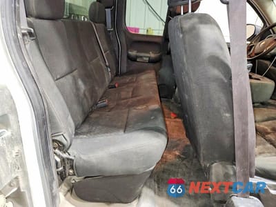 Zdjęcie 10 z 12 samochodu: 2012 CHEVROLET SILVERADO K1500 LS VIN:1GCRKREA4CZ315293 - miniatura