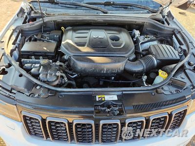 Zdjęcie 11 z 12 samochodu: 2018 JEEP GRAND CHEROKEE OVERLAND VIN:1C4RJFCG8JC180697 - miniatura