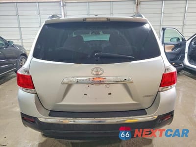 Zdjęcie 6 z 14 samochodu: 2012 TOYOTA HIGHLANDER BASE VIN:5TDBK3EH9CS165453 - miniatura